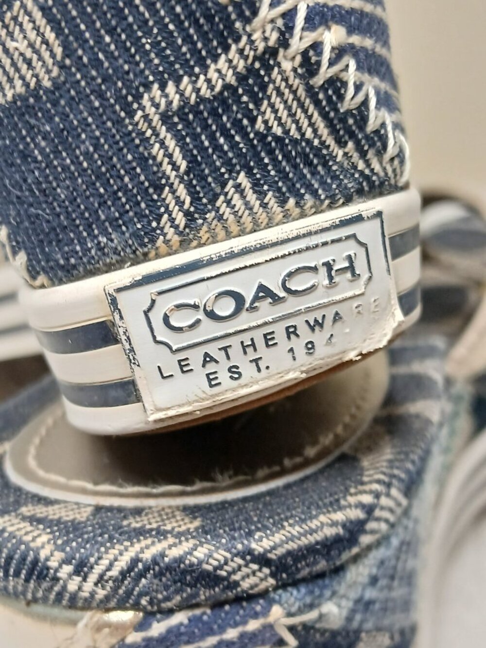 Coach Vintage Pristine Patchwork Signature Canvas Wedge Thong Sandals Size 8.5 - Picture 13 of 14